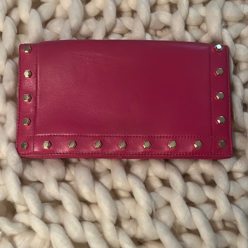 Z Spoke Get Happy Clutch in Dahlia